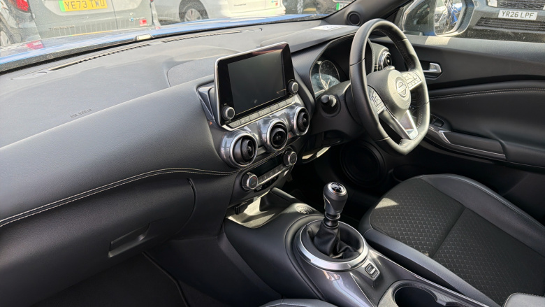 Nissan Juke 1.0 DiG-T 114 N-Connecta 5dr Petrol Hatchback